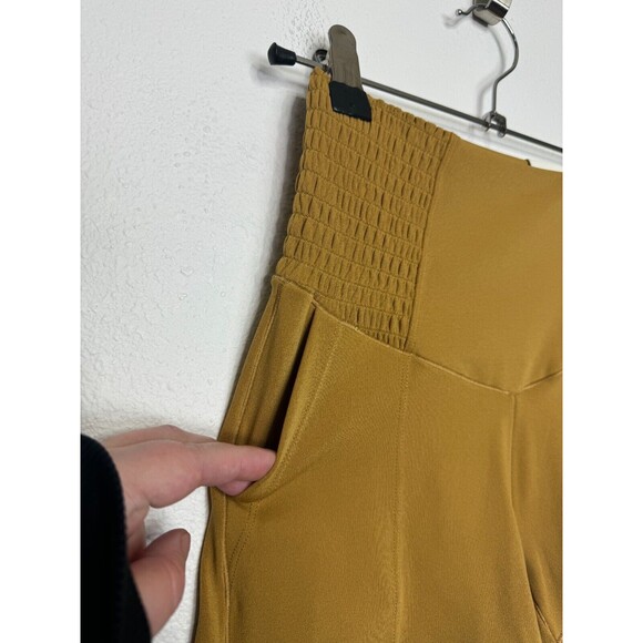 Offline by Aerie Small Real Me Smocked 3" Shortie Brown High Rise Pull On NWT - Picture 5 of 13